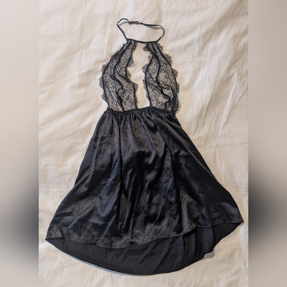 Victoria's Secret Lingerie Lot size small - Picture 5 of 10